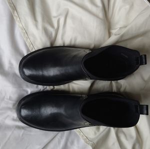 Chelsea Platform Boots